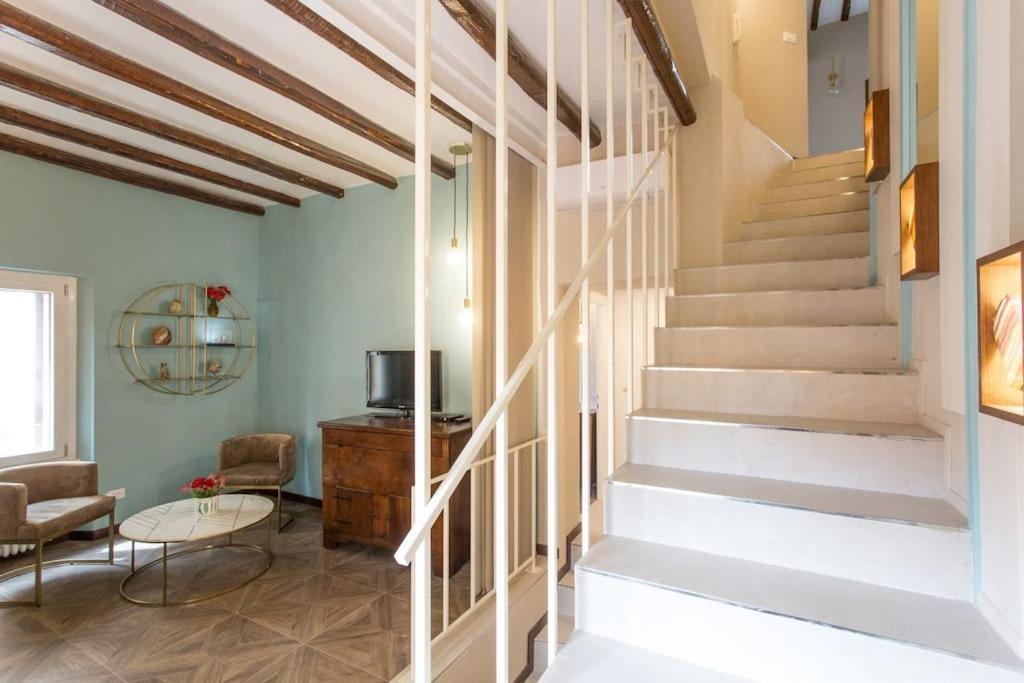 Frangipane 31 Monti Terrace Apartment Rome Bagian luar foto