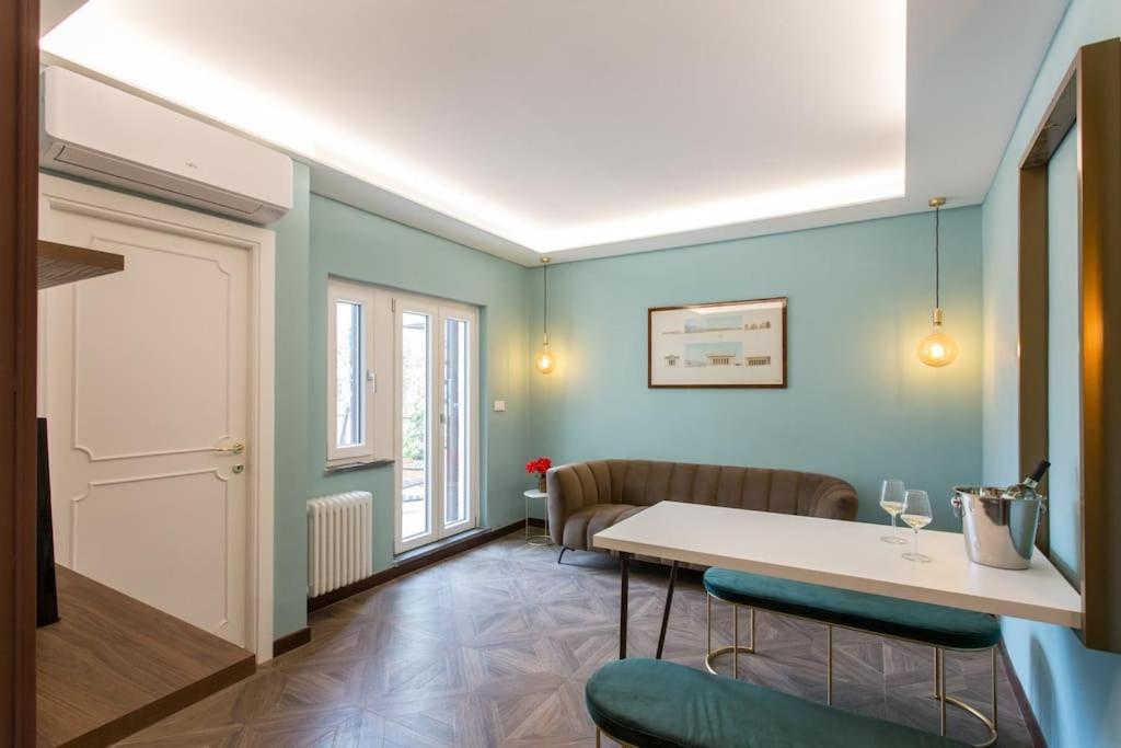 Frangipane 31 Monti Terrace Apartment Rome Bagian luar foto